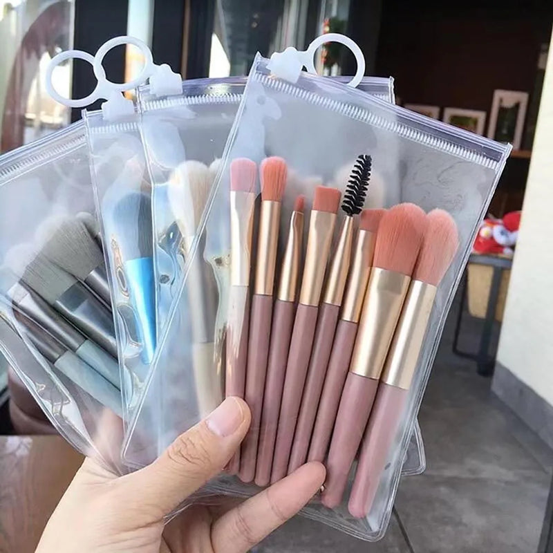 Kit com 8 Mini Pincéis de Maquiagem com Estojo Transparente